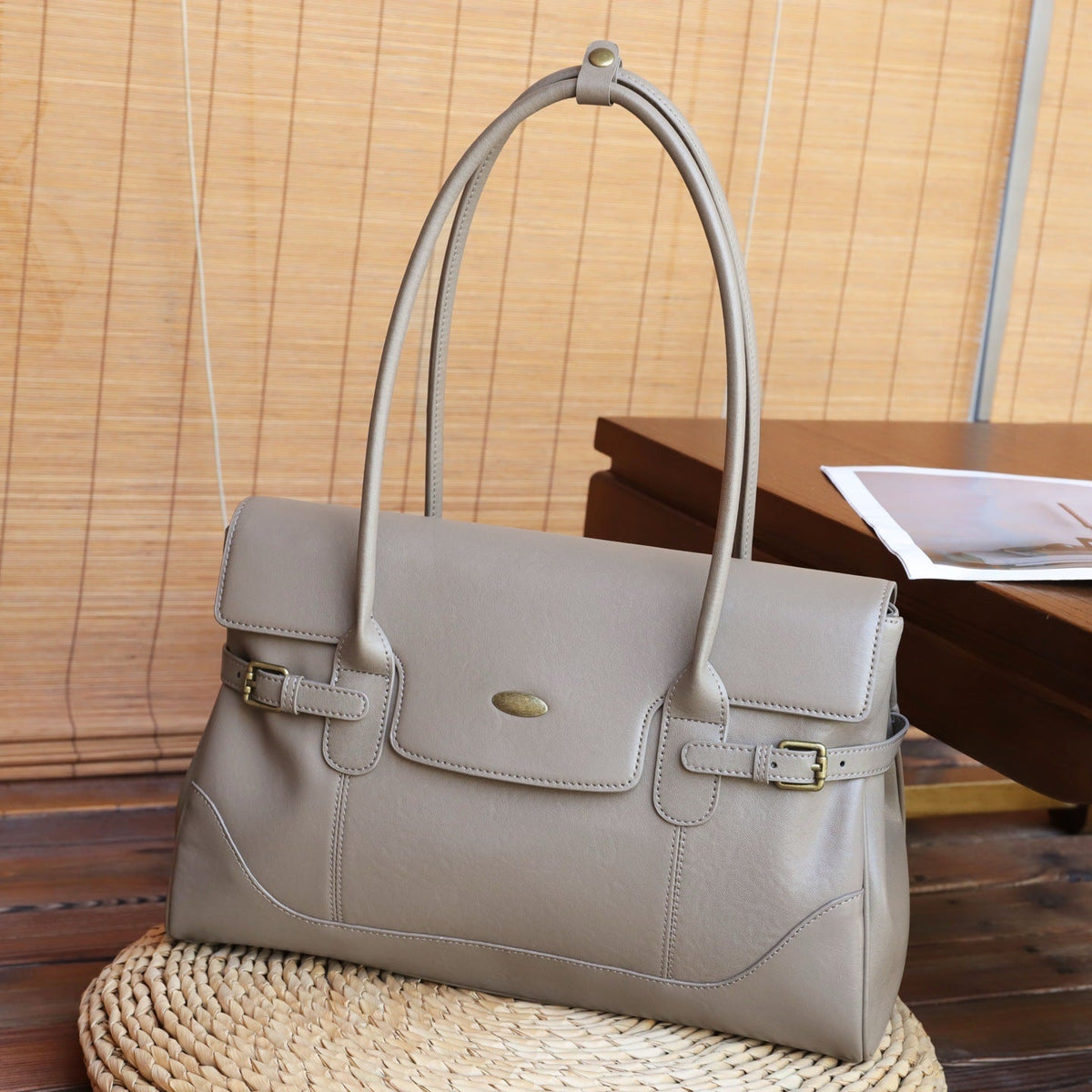 Cowhide Large-capacity Commuter Tote Bag