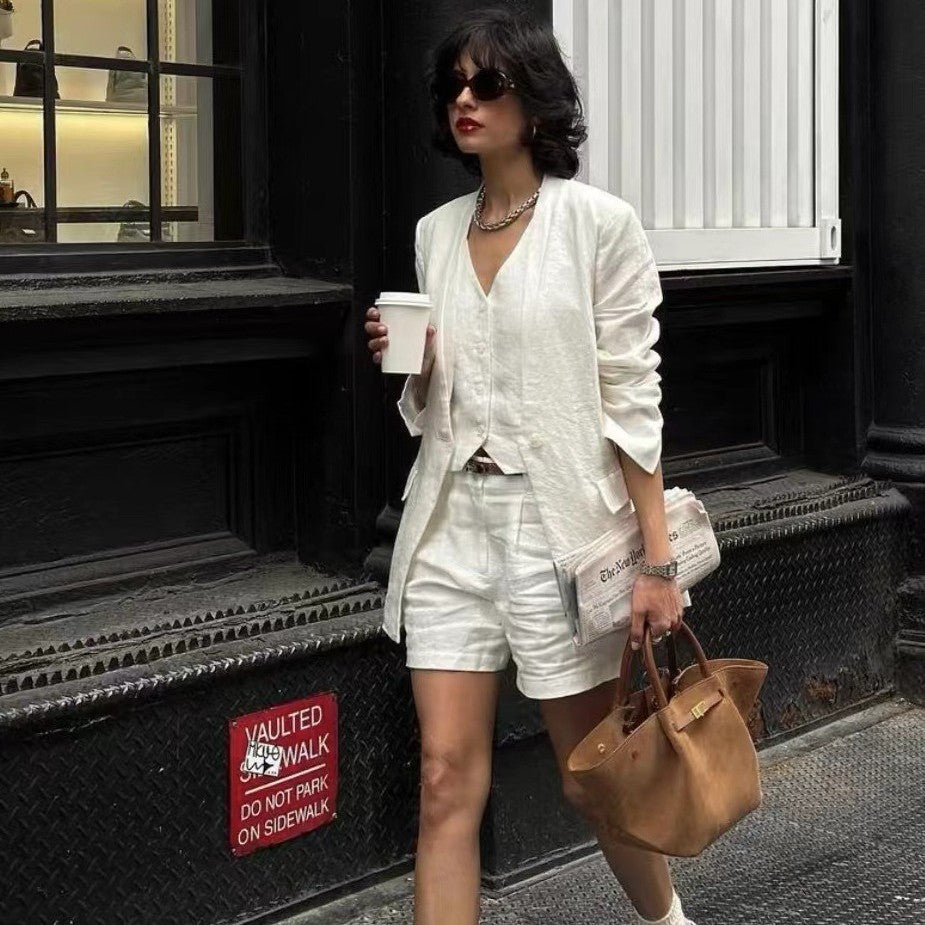 The City Chic Winged Tote